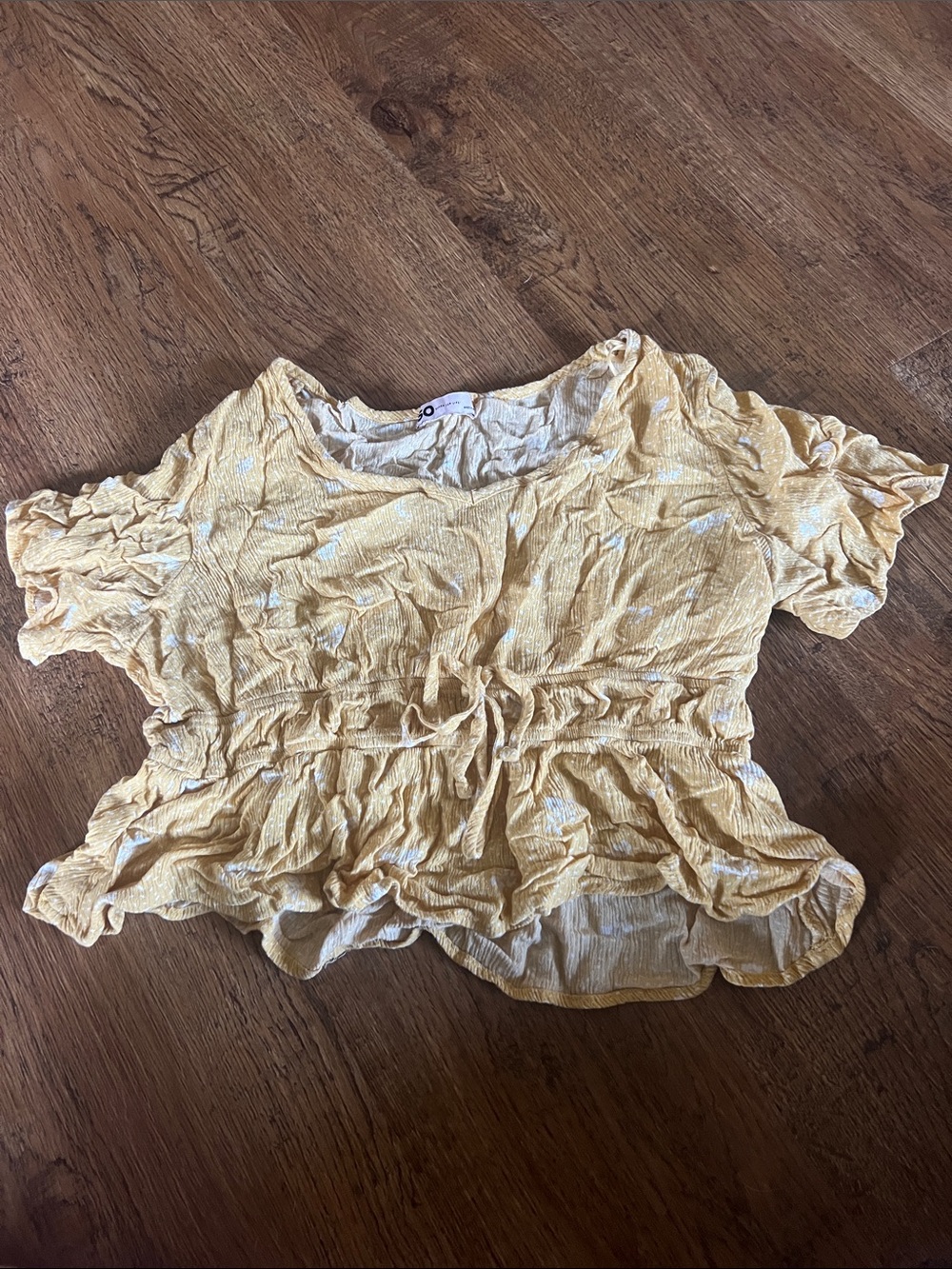 SO Yellow Tie-Waist Short Sleeve Peplum Blouse
